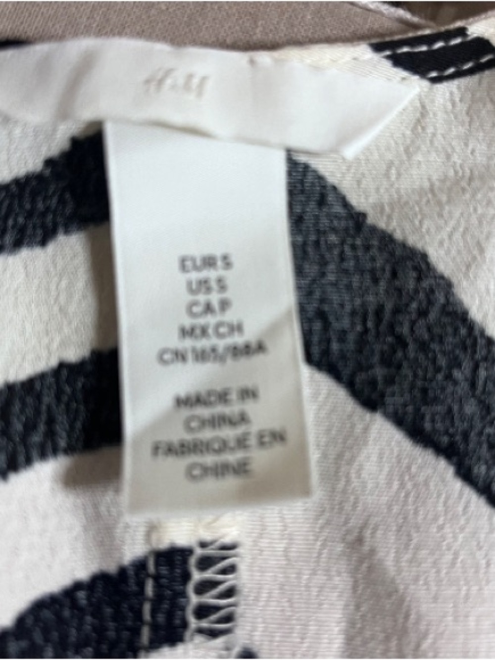 H&M Black & Cream Zebra-Print V-Neck Maxi Dress - Picture 2 of 8